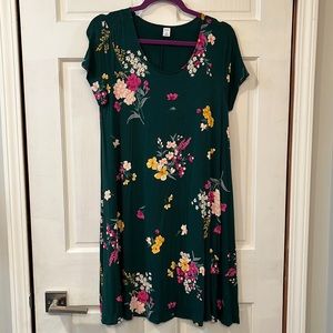 Green floral Old Navy T-Shirt Dress